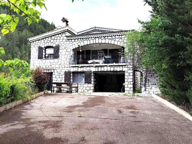 Maison vente à Daluis, Alpes-Maritimes