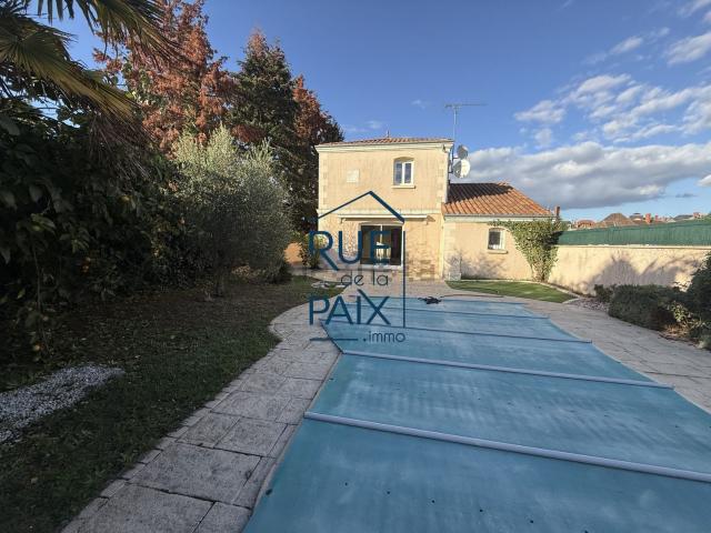 Maison vente à Le Bourg, Dangé-Saint-Romain