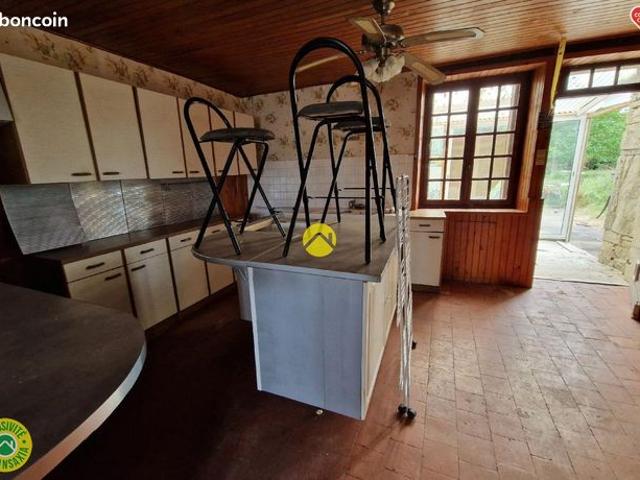 Maison vente à Saint-Amand-Montrond, La Guerche-sur-l'aubois