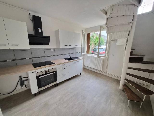 Maison location à Chantelauze, La Monnerie-le-Montel