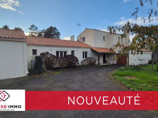 Maison vente à Fontenay-le-Comte, Rosnay