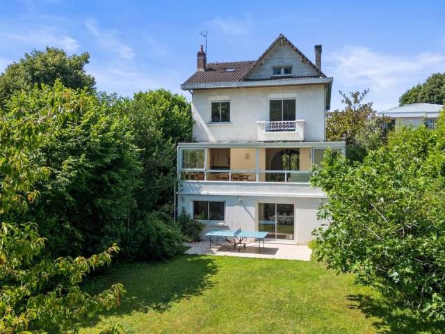 Maison vente à Marnes-la-coquette
