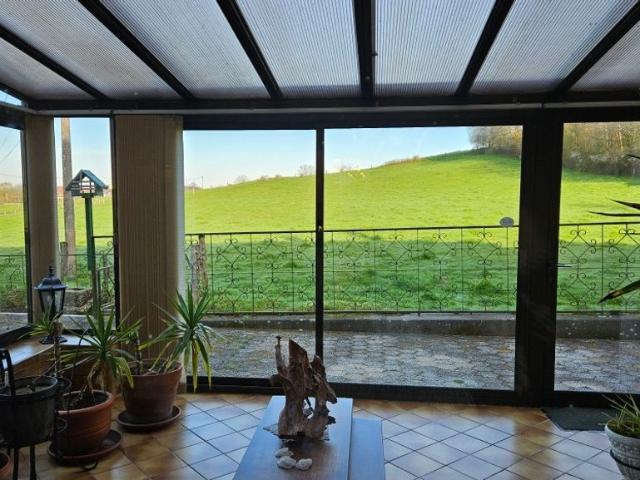 Maison vente à Neufchâteau, Escles