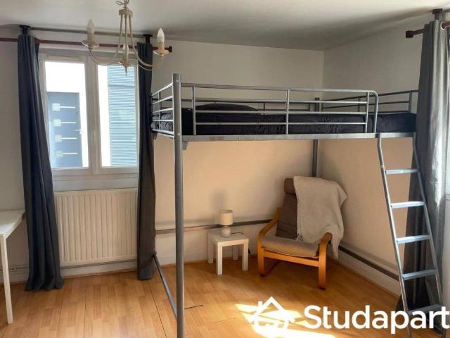 Studio location à La Haute Vesprée, Saint-Cyr-sur-Loire