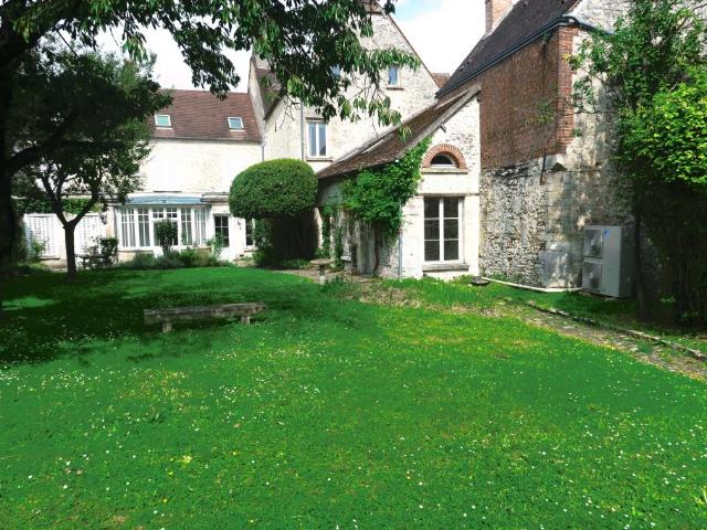 Maison location à France métropolitaine, Senlis