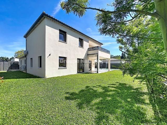 Maison vente à Carpentras, Monteux