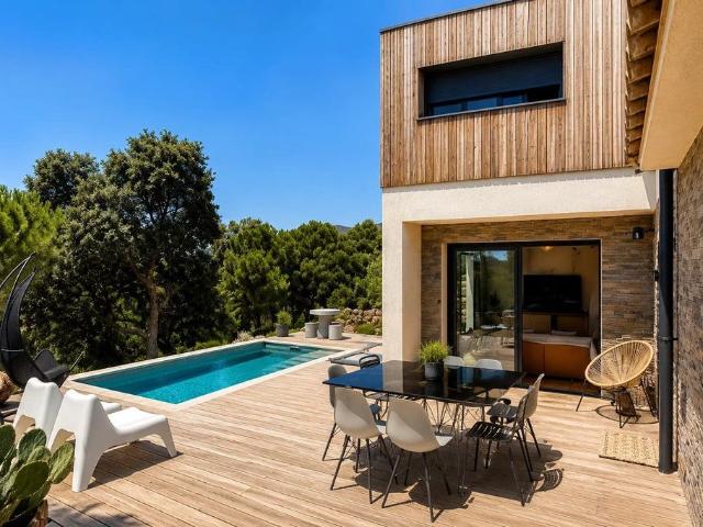 Maison vente à Arrondissement de Toulon, Le Lavandou