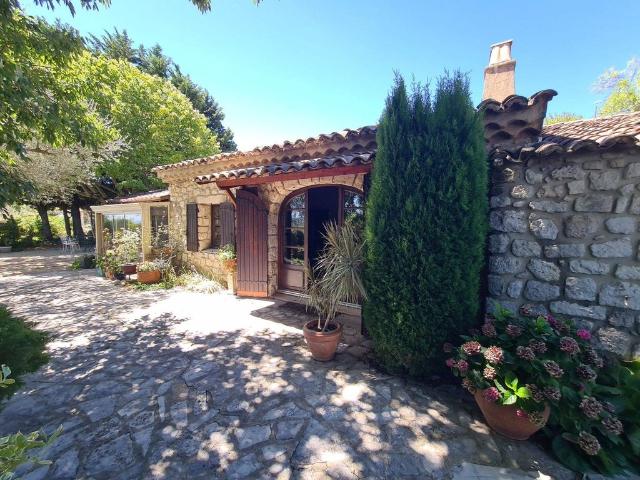 Maison vente à La Garde-adhémar, Drôme