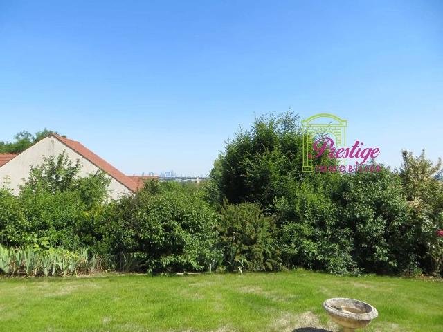 Maison vente à Saint-Germain-en-Laye, Le Mesnil-le-roi