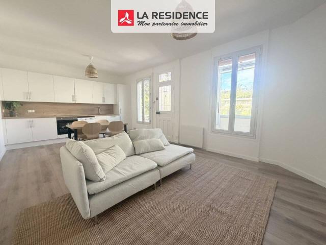 Maison location à Le Village, Vélizy-Villacoublay