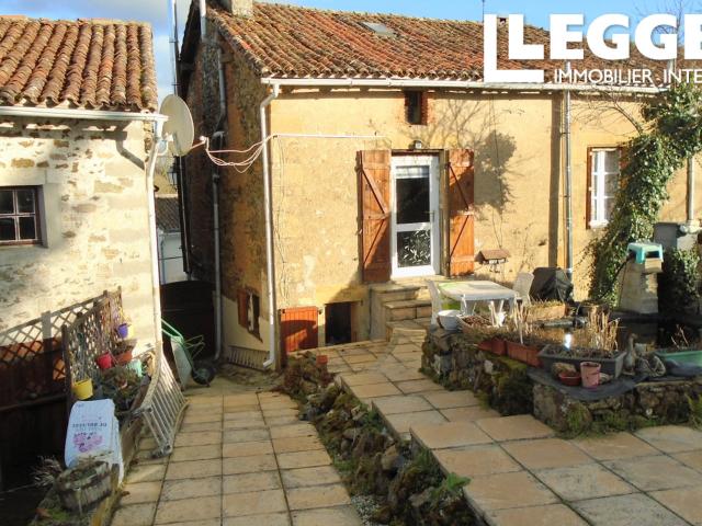 Maison vente à Confolens, Lessac