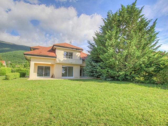 Maison vente à Gex, Auvergne-Rhône-Alpes