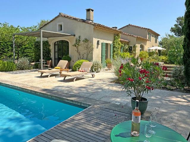 Maison vente à Arles, Eygalières