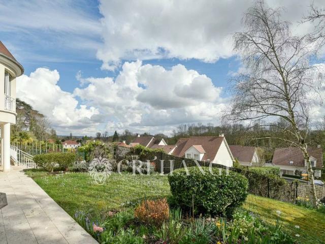 Maison vente à Saint-Germain-en-Laye, Le Mesnil-le-roi