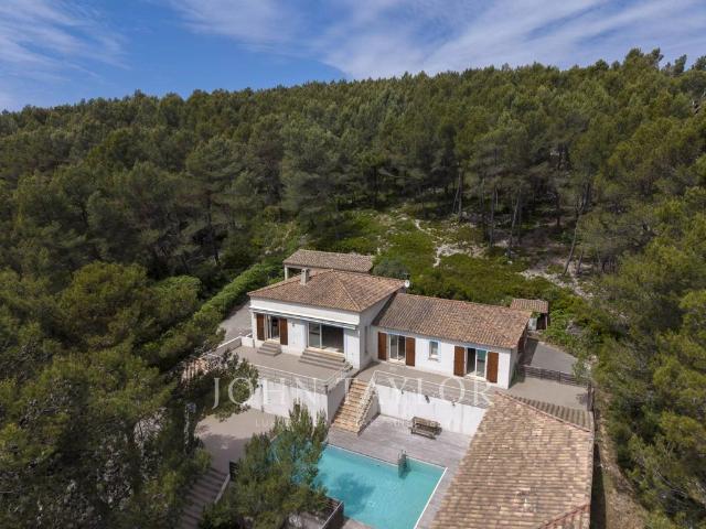 Maison vente à Marseille, Roquefort-la-bédoule