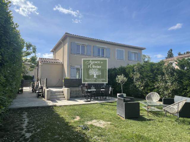 Maison vente à Arles, Saint-etienne-du-grès