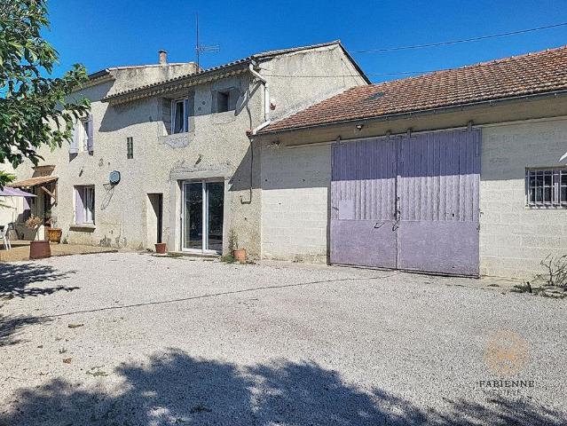 Maison vente à Arles, La Salle Les Alpes