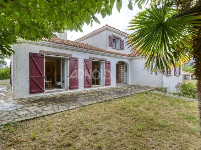 Maison vente à Nantes, Clisson