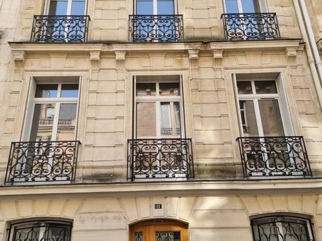 Maison vente à Paris, Île-de-France