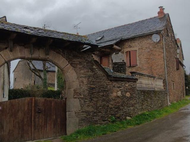 Maison location à Villefranche-de-Rouergue, Centrès