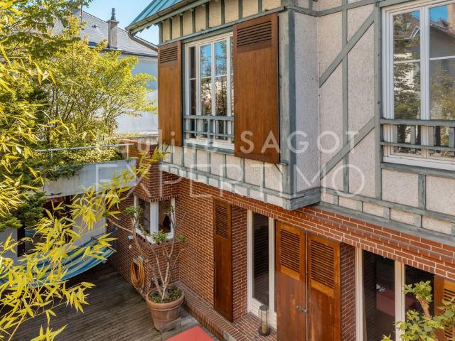 Maison vente à Courbevoie
