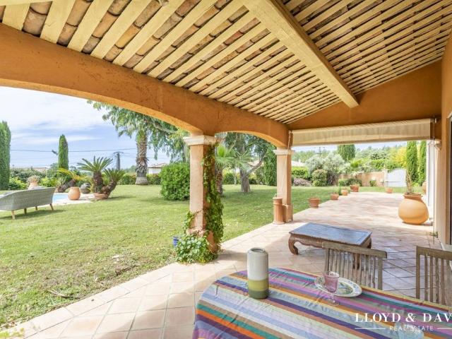 Maison vente à Arrondissement de Toulon, La Cadière-d'azur