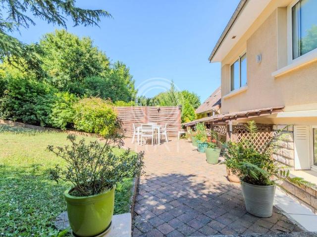 Maison vente à Saint-Germain-en-Laye, Louveciennes