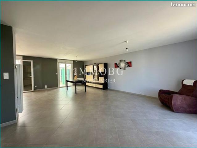 Maison vente à Cholet, Vezins