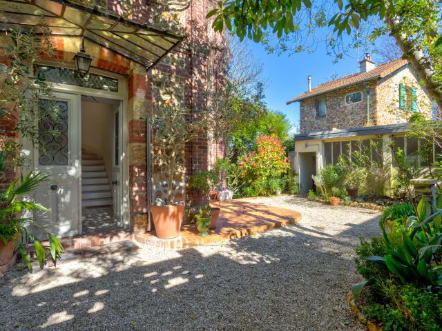 Maison vente à La Caille, Sèvres
