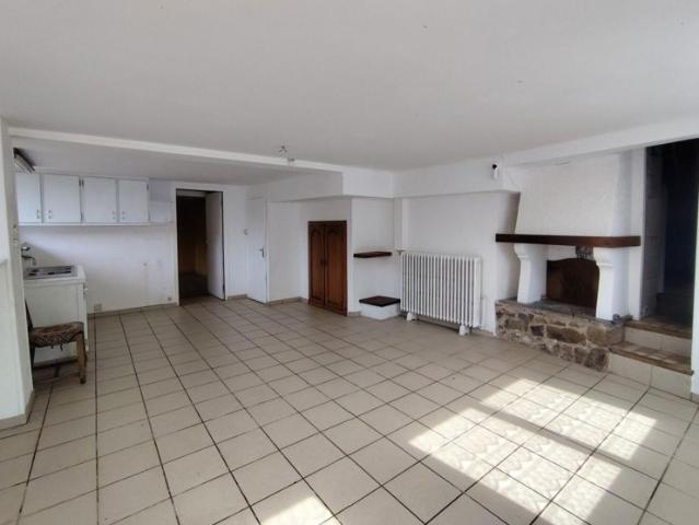 Maison vente à Mayenne, Saint-pierre-sur-orthe
