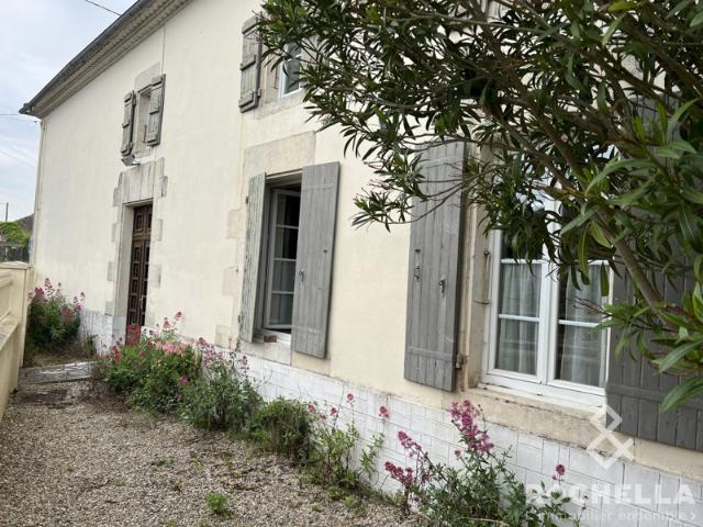 Maison vente à Saint-Jean-d'Angély, Doeuil-sur-le-mignon