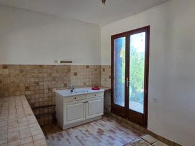 Villa vente à Montmorillon, Saint-pierre-de-maillé