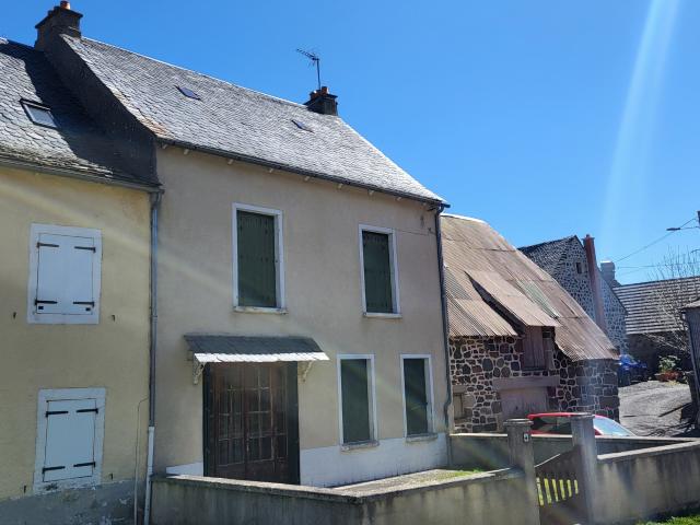 Maison vente à Mauriac, Apchon