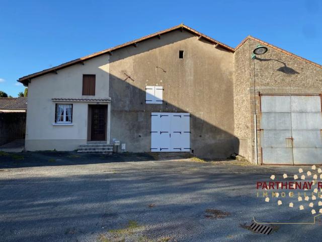 Maison vente à Parthenay, Saurais