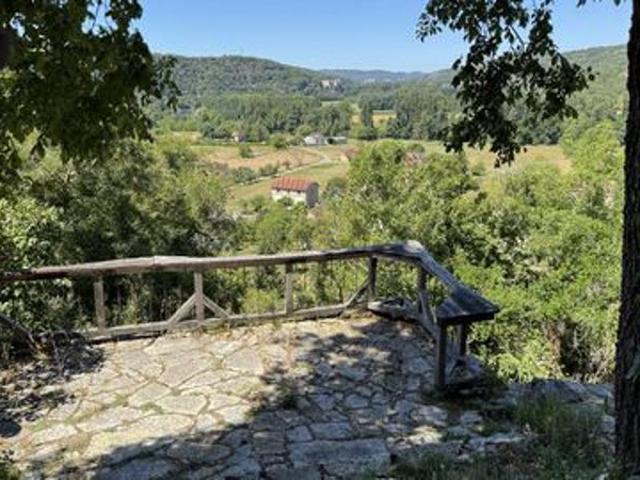 Maison vente à Figeac, Calvignac