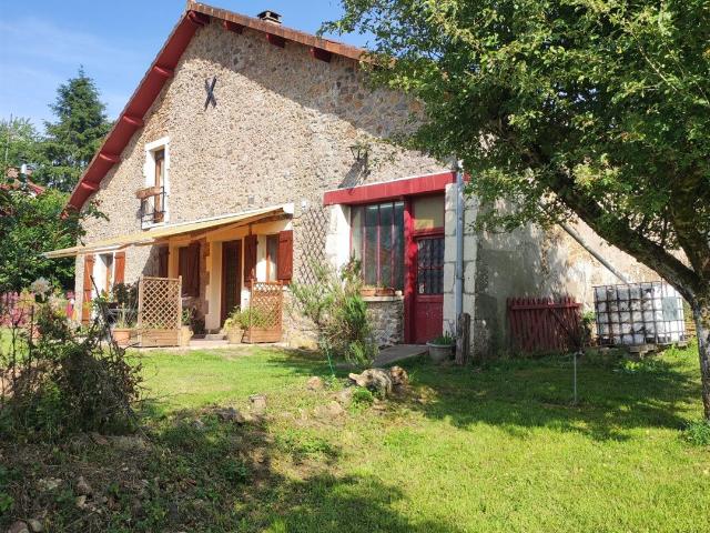 Maison vente à Nontron, Busserolles