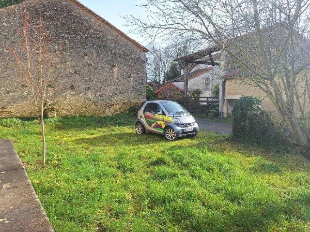 Maison vente à Confolens, Chasseneuil-sur-bonnieure
