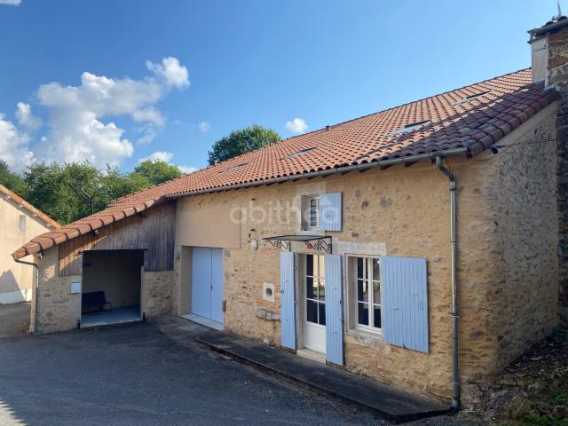Maison vente à Confolens, Nouvelle-Aquitaine