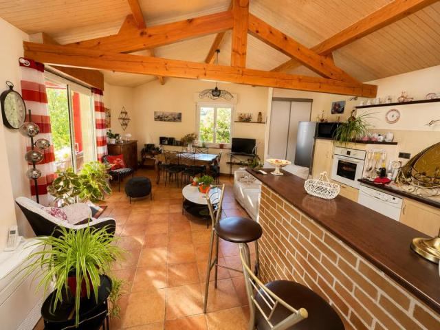 Maison vente à Villefranche-de-Rouergue, Vailhourles