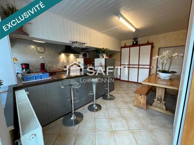Maison vente à Montbéliard, Cour-saint-maurice