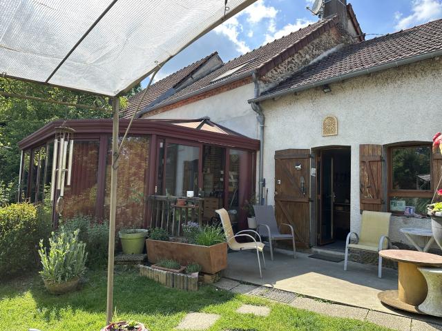 Maison vente à Aubusson, Nouzerines