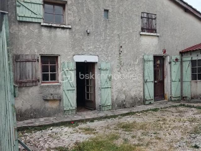 Maison vente à Confolens, Les Pins