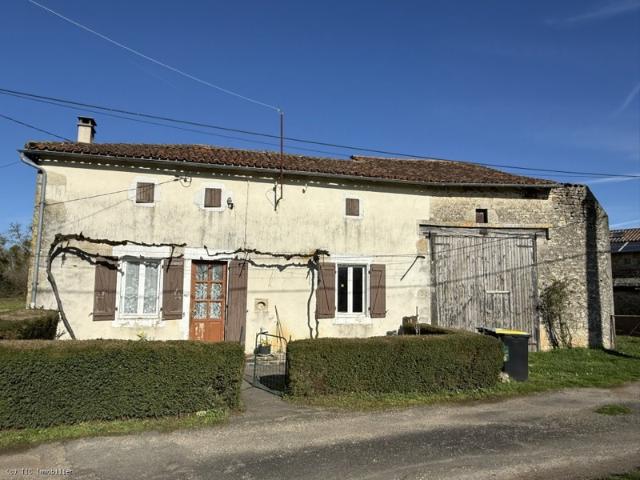 Maison vente à Confolens, Nanteuil-en-vallée