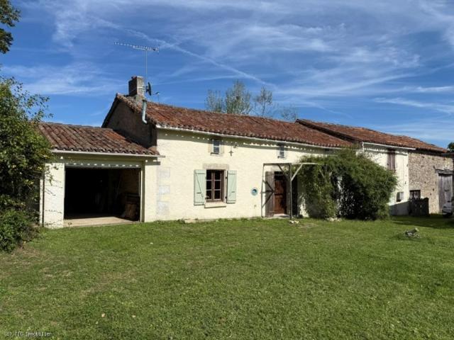 Maison vente à Confolens, Champagne-mouton