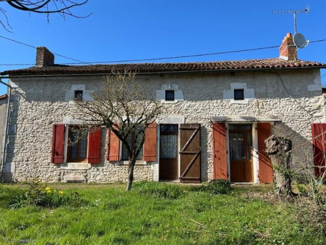 Maison vente à Montmorillon, Civray