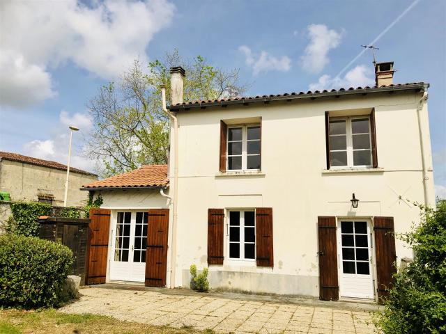 Maison vente à Saint-Jean-d'Angély, Saint-pardoult