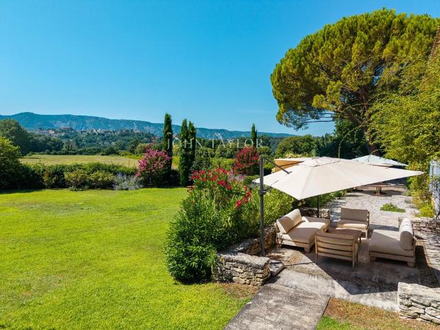 Maison vente à Apt, Ménerbes
