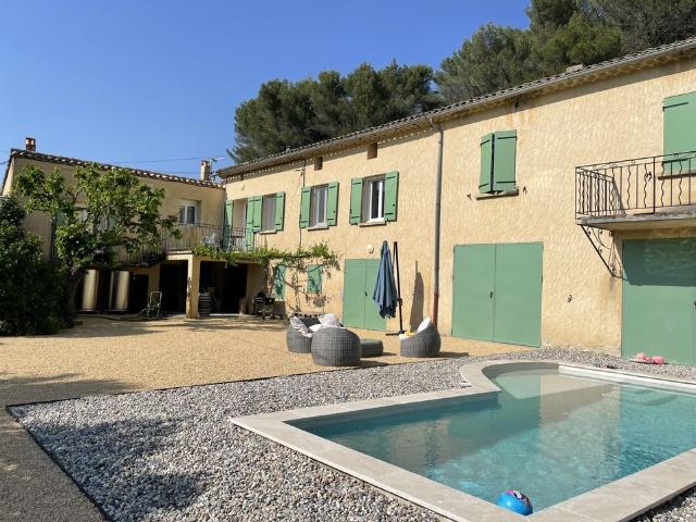 Maison vente à Carpentras, Faucon