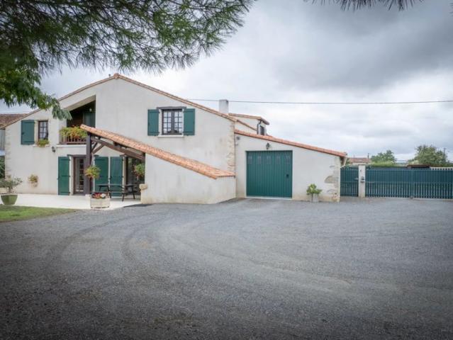 Maison vente à Parthenay, Thénezay