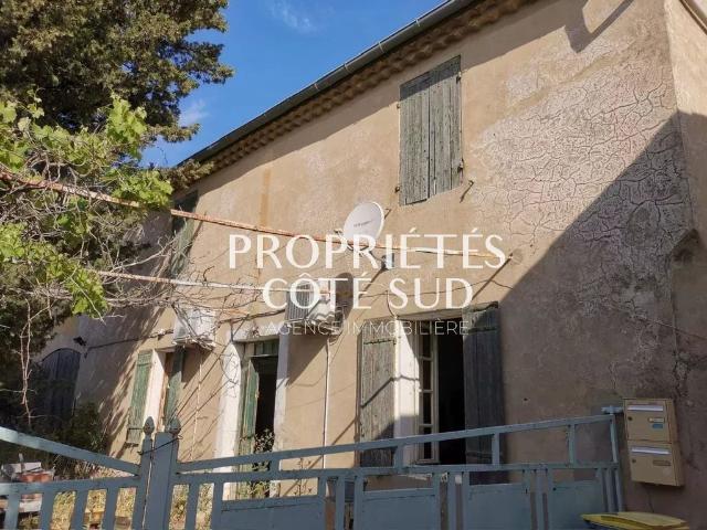Maison vente à Nîmes, Tavel